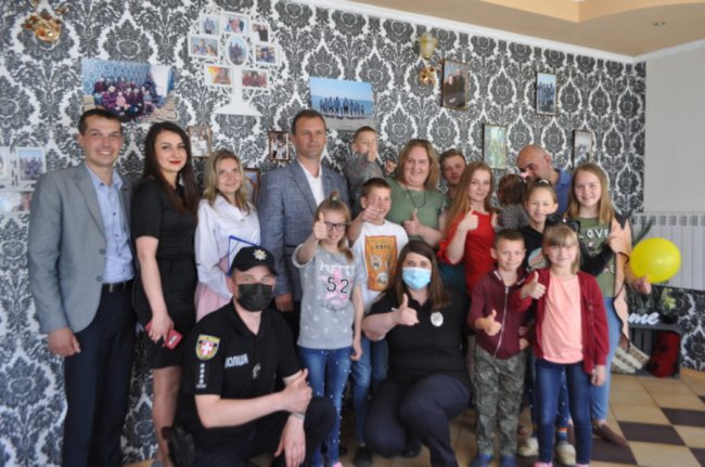 На Волині з'явилася перша патронатна сім'я. ФОТО