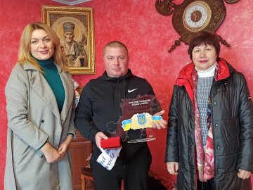 У Луцькому районі з'явився ще один почесний громадянин: що про нього відомо. ФОТО