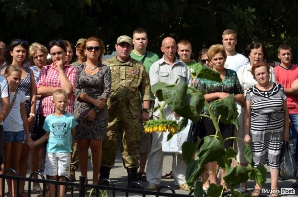 На будинках полеглих героїв АТО вивісили пам’ятні знаки. ФОТО