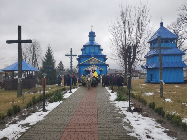 На Волині попрощалися із полеглим Героєм Михайлом Вознюком