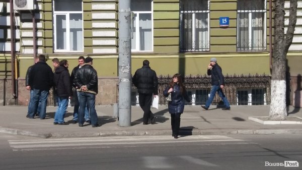 В Луцьку пройшла акція щодо припинення тиску на прокурорів команди Сакварелідзе. ФОТО