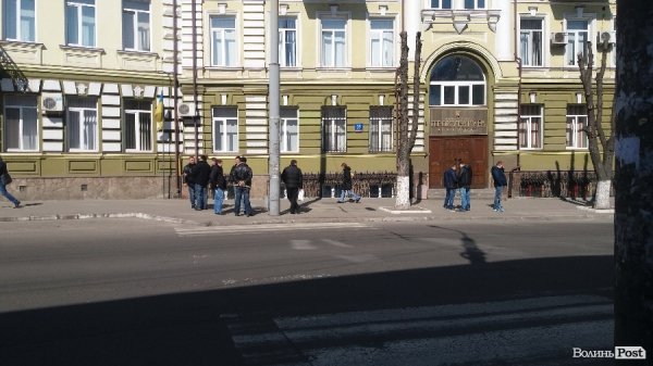 В Луцьку пройшла акція щодо припинення тиску на прокурорів команди Сакварелідзе. ФОТО