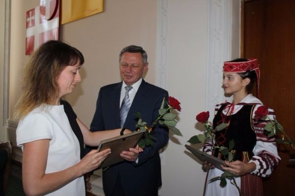 Луцьких фармацевтів привітали зі святом. ФОТО