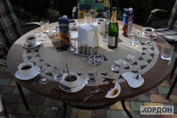 У Світязі побилась п’яна молодь: нападниця залишилась без зубів. ФОТО