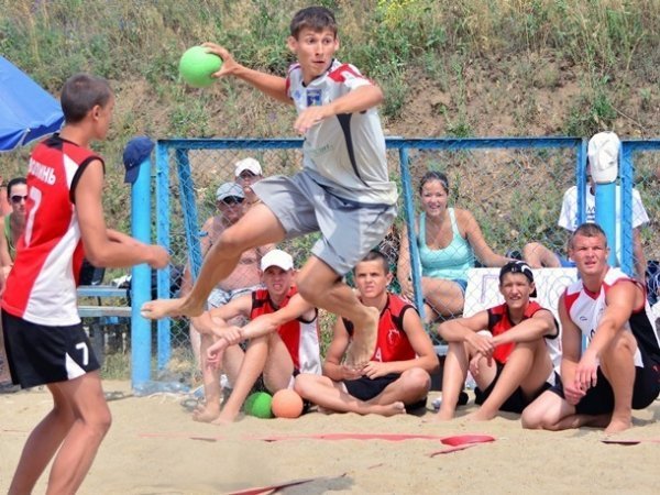 Лучани – срібні призери чемпіонату України з пляжного гандболу 