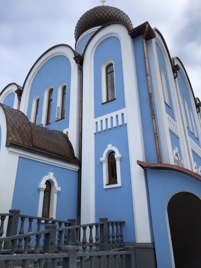 В храмі на 40-му мікрорайоні у Луцьку на Різдво провели перше богослужіння. ФОТО