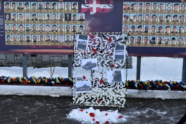 У Луцьку вшанували пам'ять загиблих у боях за Дебальцеве. ФОТО