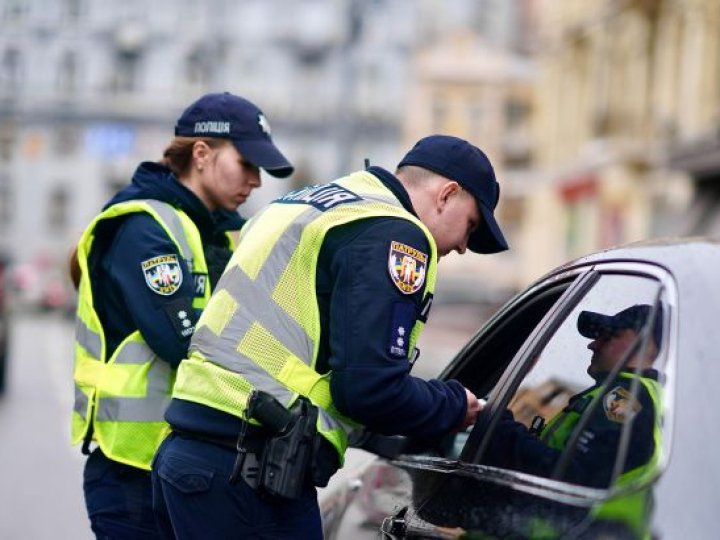 В Україні вводять штрафні бали для водіїв: за регулярні порушення можна позбутися прав