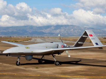 Компанія Baykar безкоштовно передасть Україні 3 ударні безпілотники, на які збирали українці