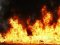 У Львові внаслідок обстрілу виникла пожежа: горить промисловий об'єкт 