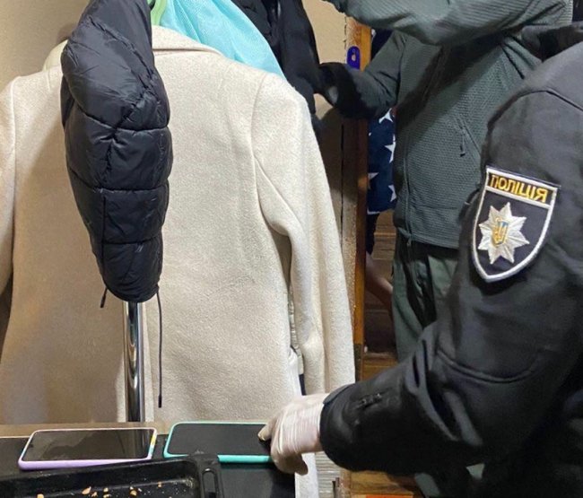 В'язень Луцького СІЗО організував наркоторгівлю: до складу банди входив неповнолітній