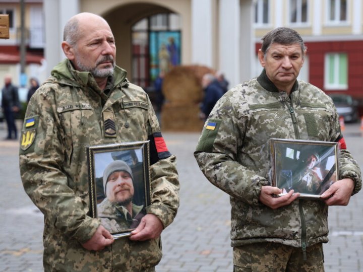 Луцьк у скорботі: попрощалися з Героями Ігорем Грабком та Андрієм Жуком