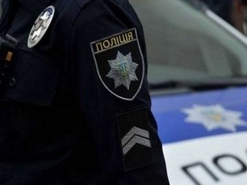 Волинянин пожартував з поліцейськими, викликавши їх на місце вбивства людини