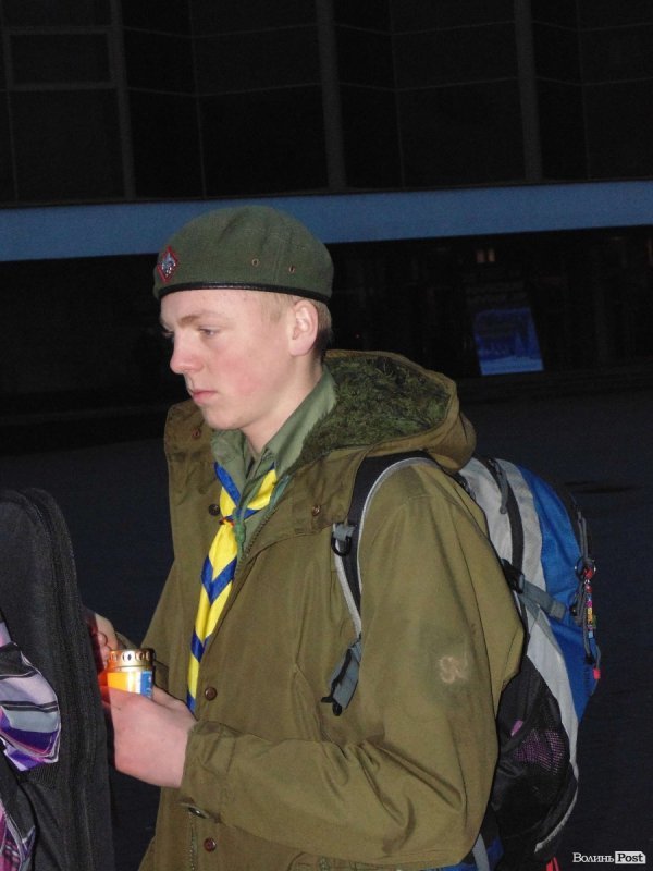 Лучанам передали Вифлиємський вогонь миру. ФОТО. ВІДЕО