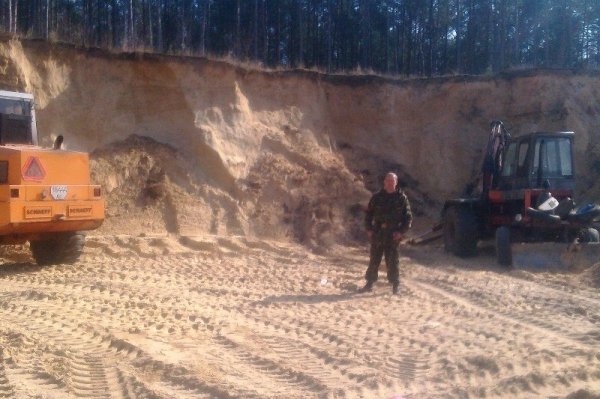 «Правий сектор» на Волині блокує незаконний видобуток піску