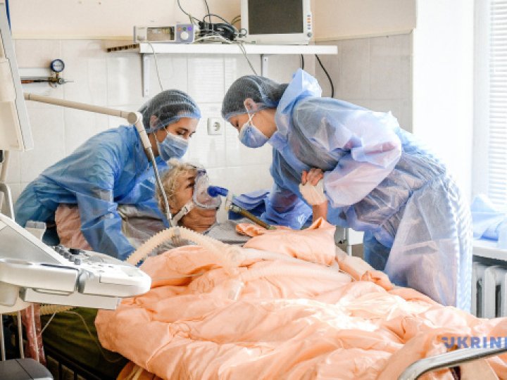 В Україні зареєстрували перший випадок нового варіанту коронавірусу «Цикада»