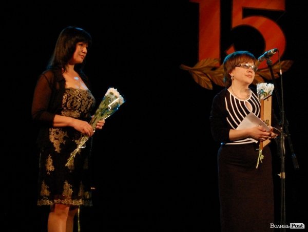 Нагороду «Подія року» забирала заступник директора Луцького історико-культурного заповідника Валентина Окуневич. Адже в її шефа Тараса Рабана нелегкі часи