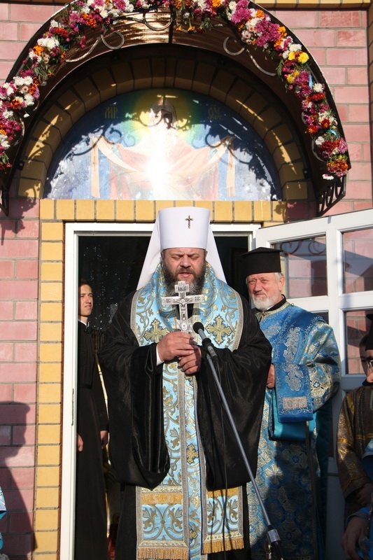 Митрополит Михаїл очолив богослужіння у волинському селі. ФОТО