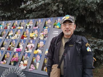 На Волинь завітав волонтер із Японії, який підтримує Україну