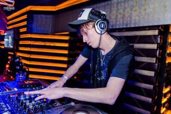 «Крута зимова» вечірка в луцькому клубі. ФОТО