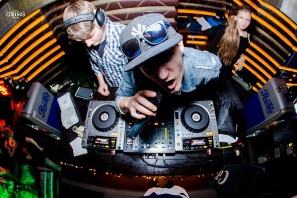 «Крута зимова» вечірка в луцькому клубі. ФОТО