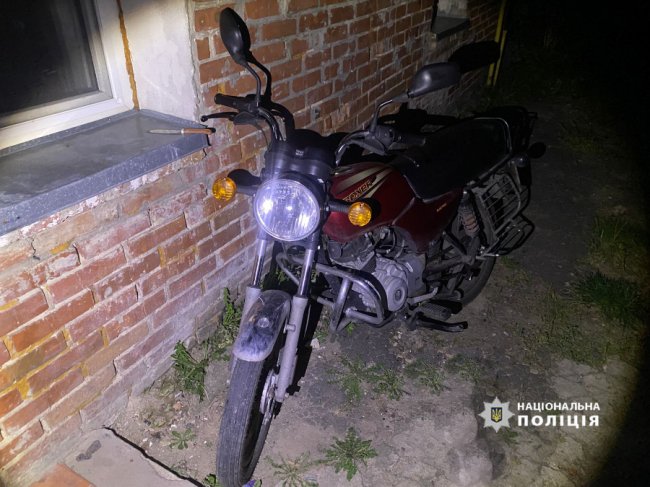 У Луцьку зі стоянки 29-річний чоловік викрав мотоцикл