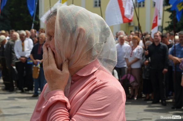 Луцьк вийшов на віче - захищати мову. ФОТО