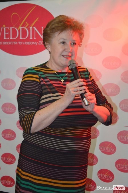 У Луцьку показали «весілля по-новому». ФОТО