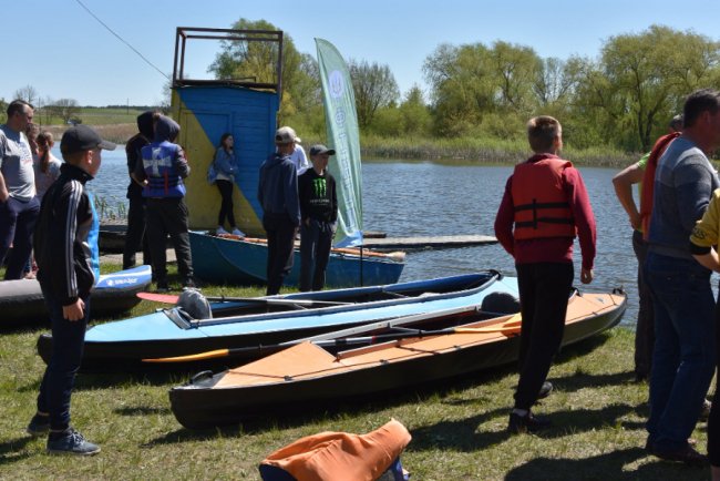 Водні забави, змагання та смаколики: поблизу Луцька розпочалися «Дні відкритої води». ФОТО