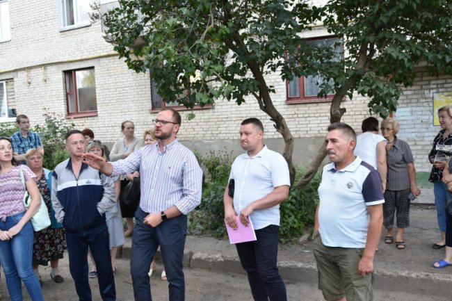 У Луцьку відремонтують прибудинкову територію за півтора мільйона гривень