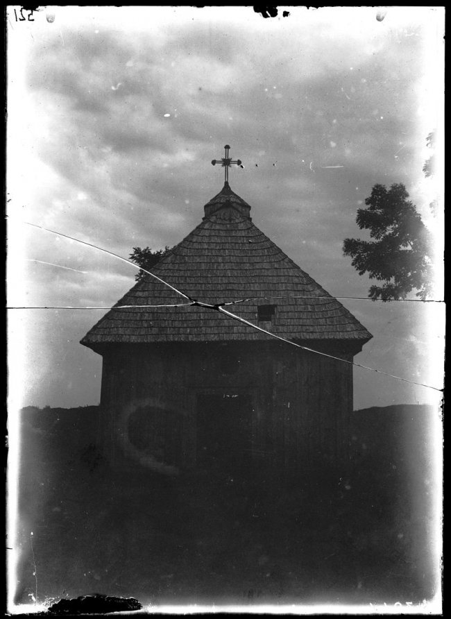 У селі поблизу Луцька хочуть відновити каплицю