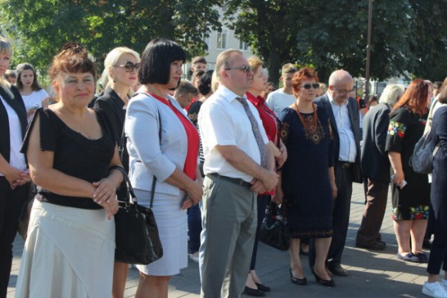 У центрі Луцька відкрили міжнародний фестиваль. ФОТО