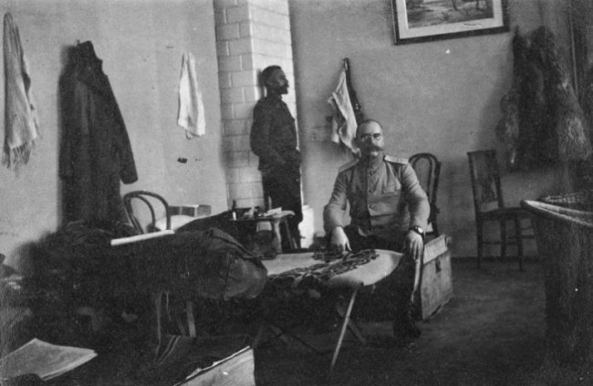 Російські солдати під час дислокації в Довгошиях біля Млинова. 1915-1917 рр.