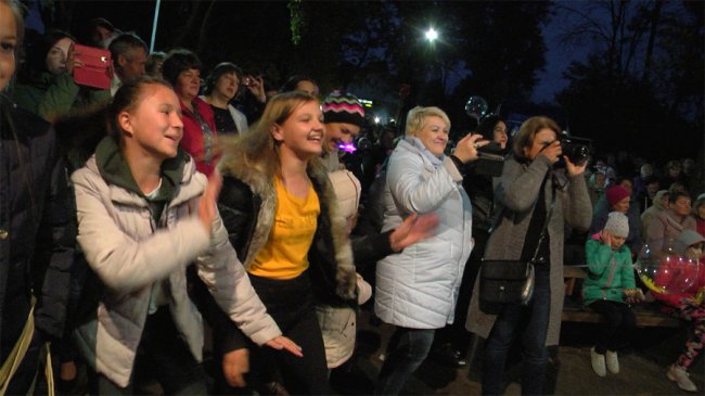 Розіграші, вікторини та артисти з Києва: у Шацьку відгуляли День селища. ФОТО. ВІДЕО