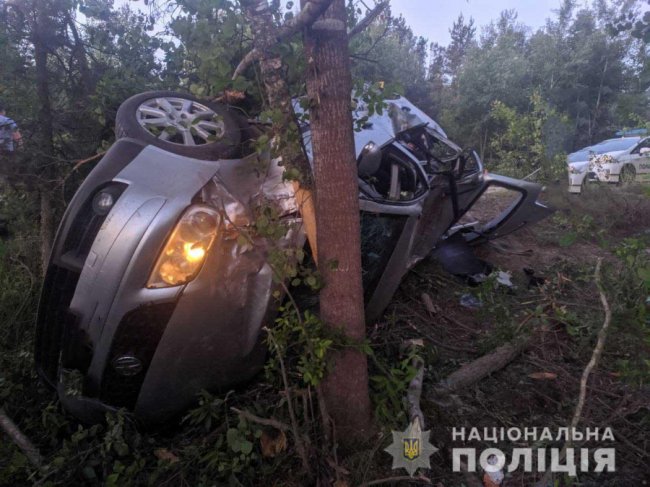 На Рівненщині п'яний водій скоїв смертельну аварію, загинули двоє молодих чоловіків. ФОТО
