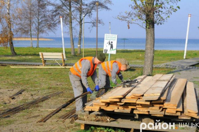Як на Світязі «реанімують» набережну. ФОТО