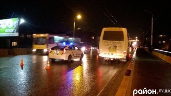 У Луцьку три автівки потрапили в аварію. ФОТО 