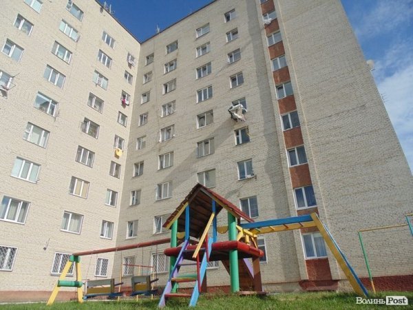 У Луцьку відремонтують двір за 420 тисяч. ФОТО