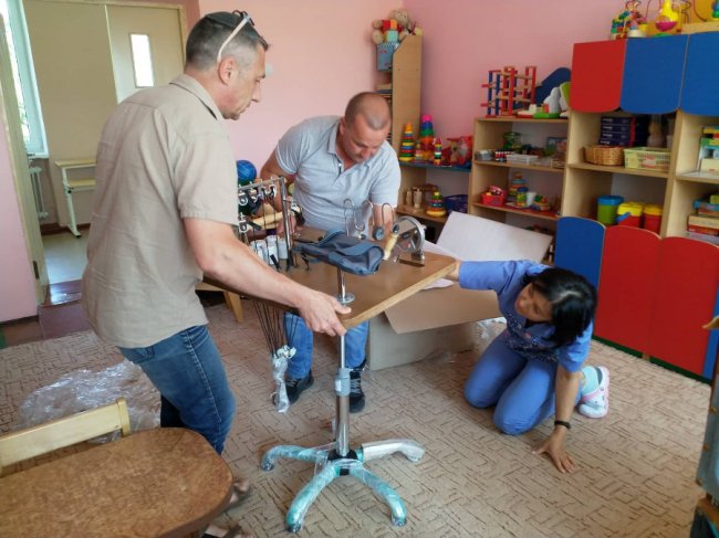 Луцька єврейська община передала обладнання для дитячого санаторію 