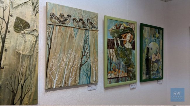 Волинська художниця презентувала свої роботи на виставці. ФОТО