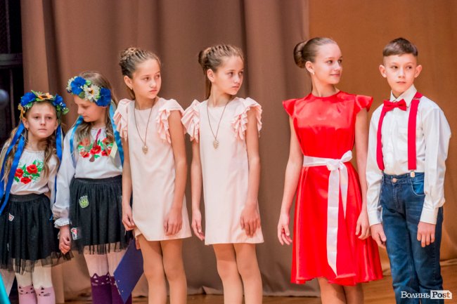 Як у Луцьку фестивалили двійнята та близнята. ФОТО