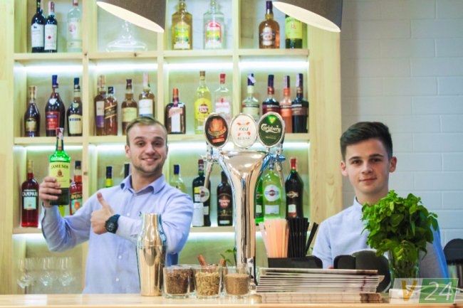 У Луцьку відновив роботу ресторан, який підпалили 3 місяці тому