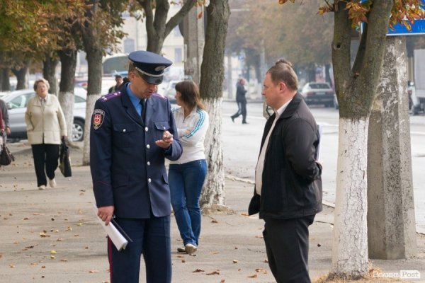 Янукович у Луцьку: засилля міліції і величезні затори. ФОТО