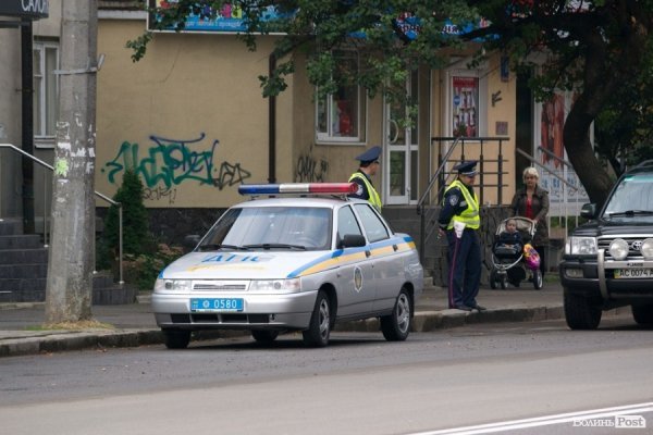 Янукович у Луцьку: засилля міліції і величезні затори. ФОТО