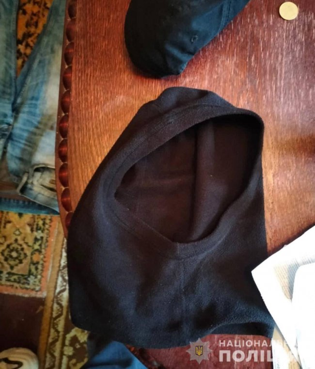 На волинянина напали та пограбували у під'їзді будинку. ФОТО