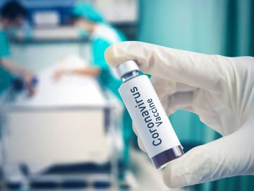 У США вже за кілька тижнів планують розпочати вакцинацію проти коронавірусу