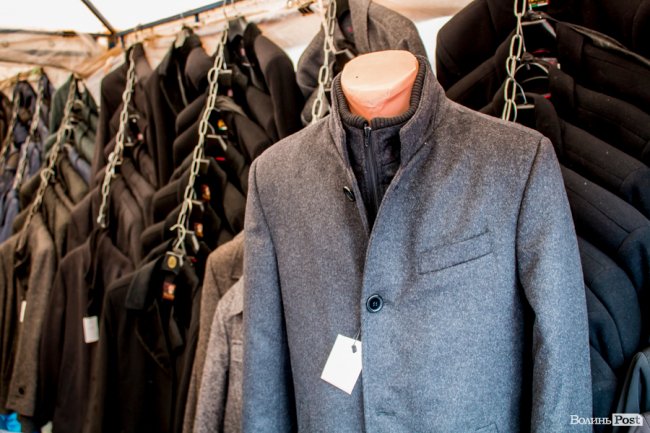 Від білизни до шикарних шуб: у Луцьку – Харківський ярмарок. ФОТО