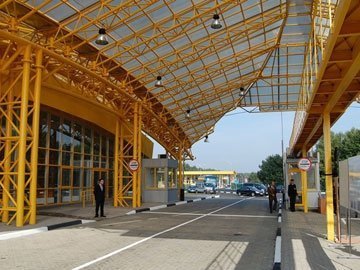 У чергах на кордоні з Польщею  скупчилось понад 500 автомобілів