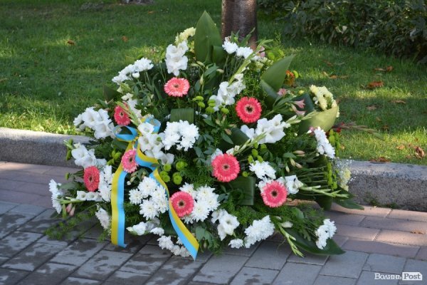 Лучани збираються на  прощання з Клімчуком. ФОТО