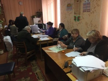 Вибори на Волині: протоколи ДВК масово повертали для уточнень